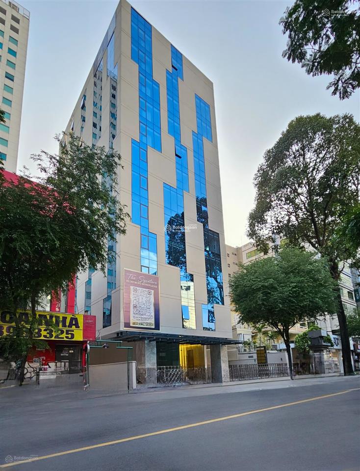 Cho thuê văn phòng l'mak the signature, đường hai bà trưng, quận 3. dt 200400m2.  0906 391 ***