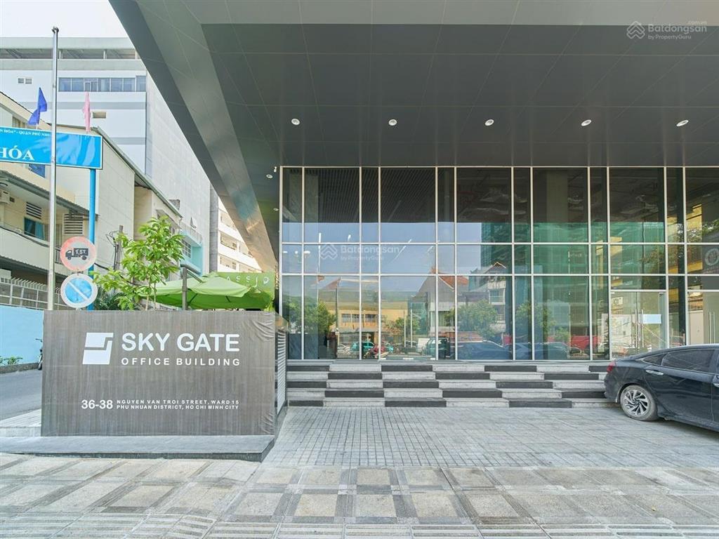 Tòa nhà sky gate, văn phòng cho thuê đường nguyễn văn trỗi, phú nhuận. dt 290m2.  0906 391 ***