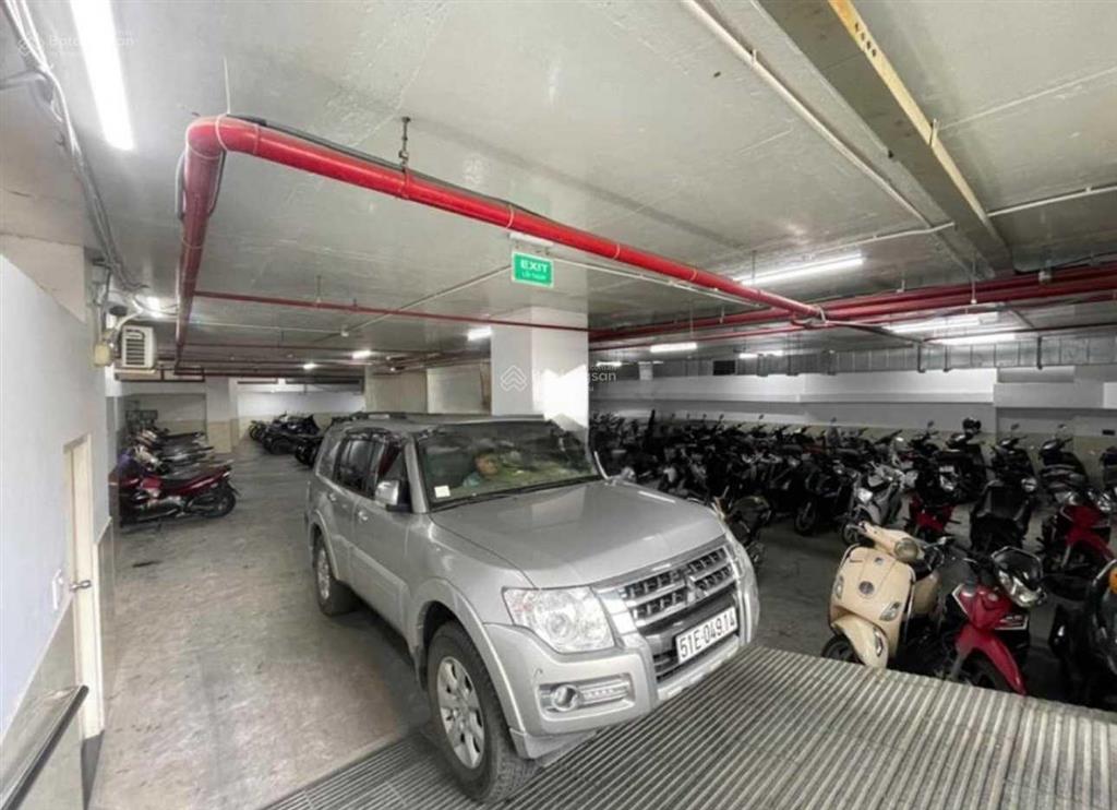 Ios building văn thánh đường điện biên phủ, bình thạnh dt 150m2.  0906 391 ***