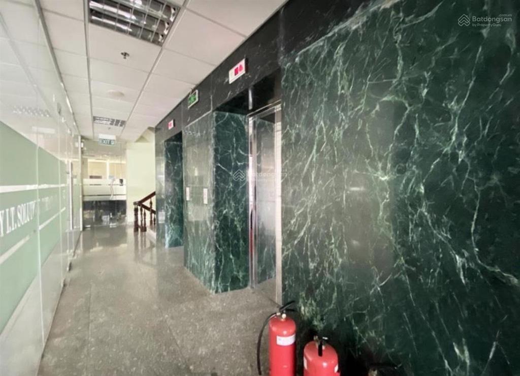 Cho thuê văn phòng estar đường võ văn tần, quận 3, dt 200m2.  0935 619 *** 0906 391 ***
