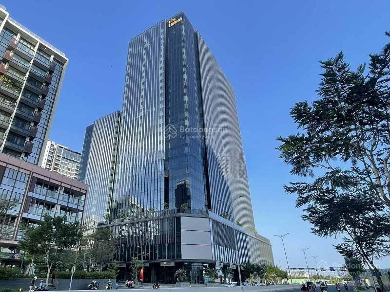 The hallmark văn phòng cho thuê đường trần bạch đằng, quận 2. dt 200m2.  0906 391 ***