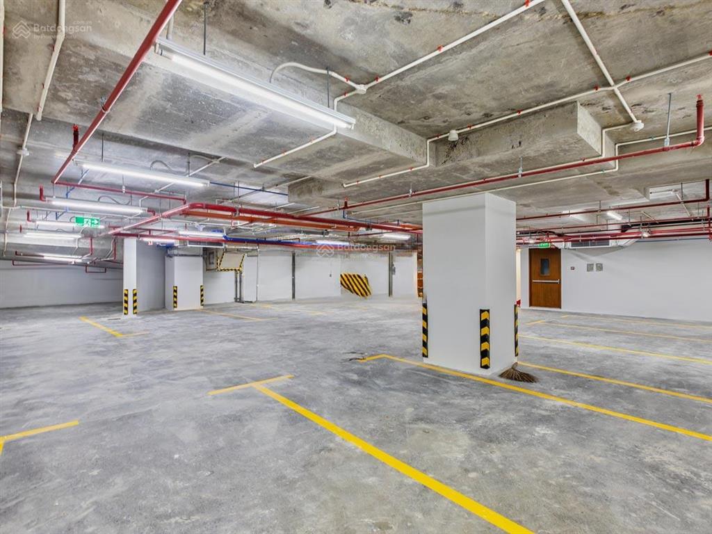 A&t building văn phòng cho thuê đường hai bà trưng, quận 3. dt 225m2.  0906 391 ***