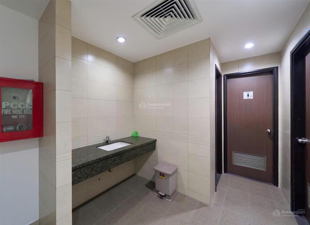 Cho thuê văn phòng mb sunny tower, đường trần hưng đạo, quận 1. dt 100150300m2,  0906 391 ***