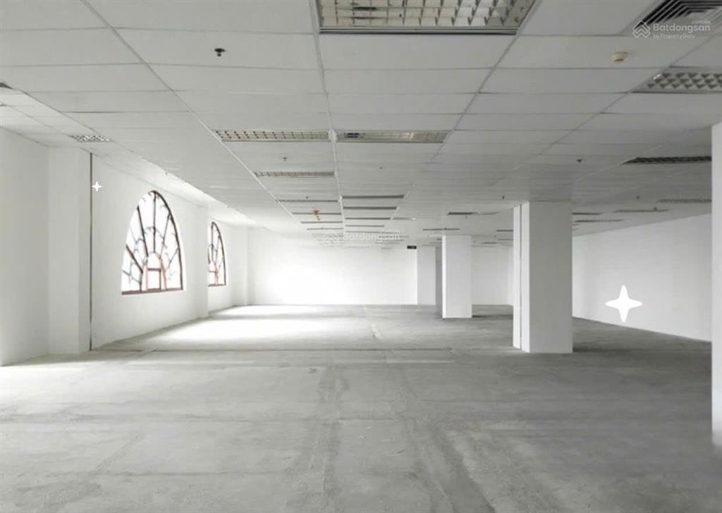 Cho thuê văn phòng quận 7, tòa nhà paragon đường nguyễn lương bằng, dt 200m2.  0906 391 ***