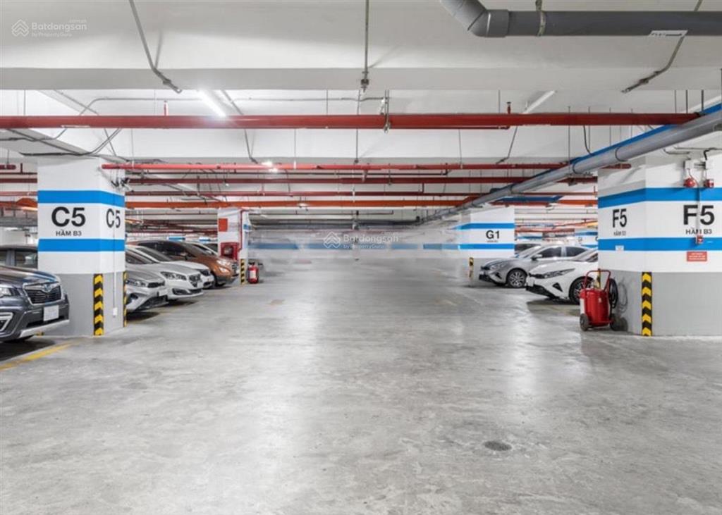 Cho thuê văn phòng quận 10, tòa nhà viettel, đường cmt8. dt 200m2.  0906 391 ***