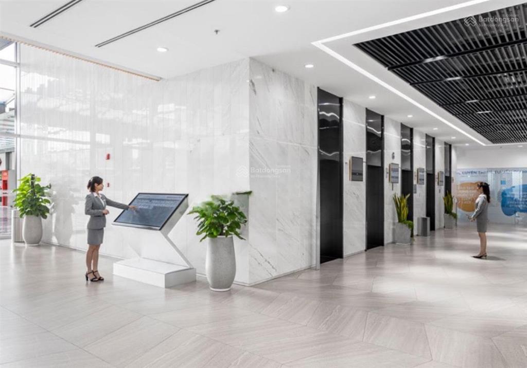 Cho thuê văn phòng quận 10, tòa nhà viettel, đường cmt8. dt 200m2.  0906 391 ***