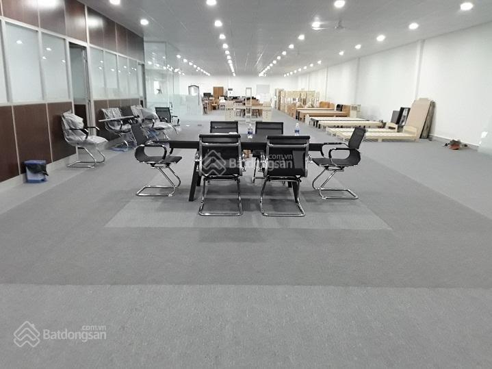 Cho thuê văn phòng quận 7 ipc tower đường nguyễn văn linh. dt 190m2.  0906 391 ***