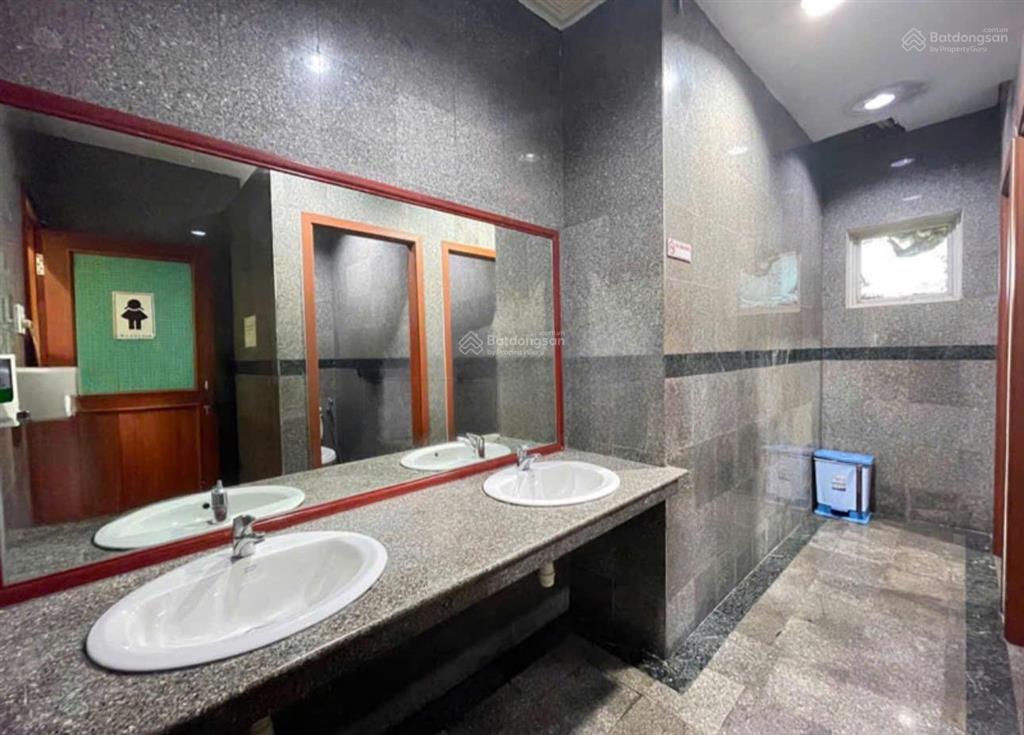 Cho thuê văn phòng hoàng anh safomec đường thành thái, quận 10. dt 200m2.  0906 391 ***
