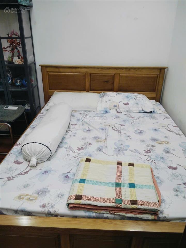 Chính chủ gửi bán cộng hòa plaza  73m2/2pn giá 4.6 tỷ  sổ hồng  0908 879 *** tuấn