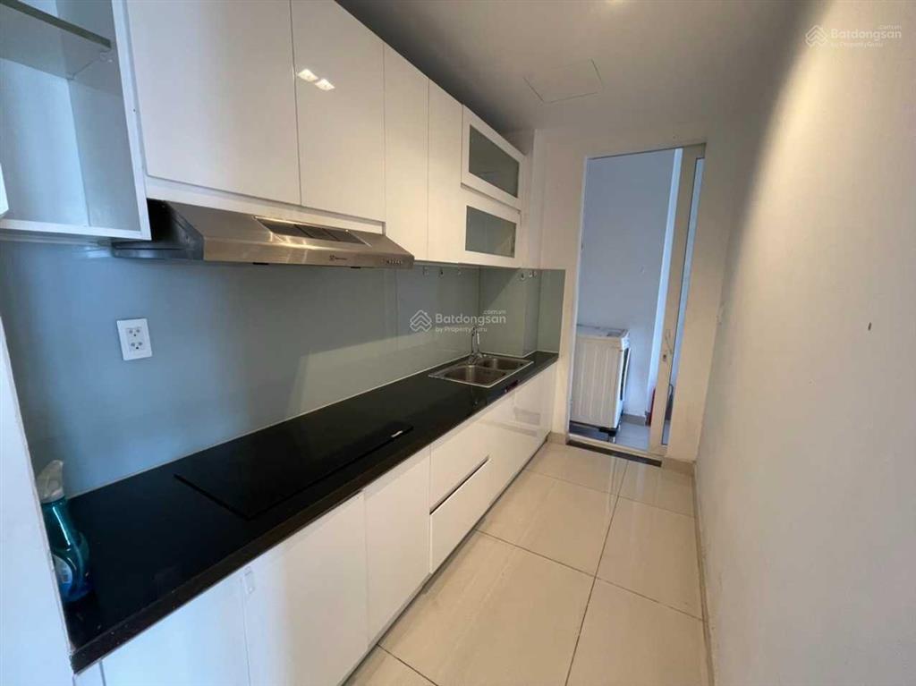 Cho thuê căn hộ sky center 14tr, được xem nhiều căn, giữ chìa khóa. tel 0942 811 *** tony xem ngay