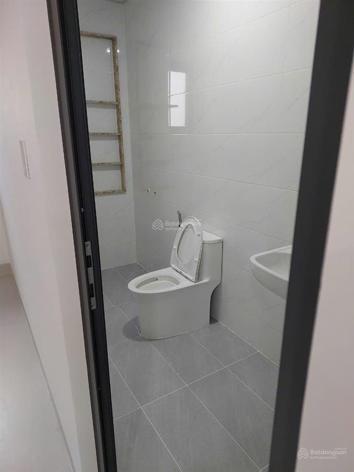 Nguyên sàn vp lầu 1, 70m2  18tr/th, khu trần não p. an khánh q. 2