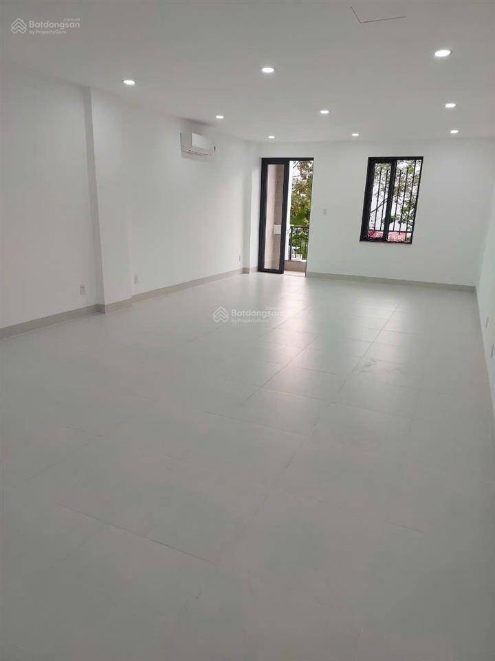 Nguyên sàn vp lầu 1, 70m2  18tr/th, khu trần não p. an khánh q. 2