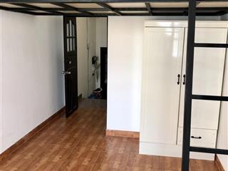 Phòng trọ 25m2 nt cơ bản, bancon, gác lửng  cách bigc tô hiến thành, quận 10 5 phút