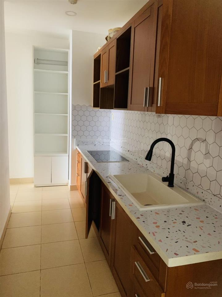 Cho thuê căn hộ cộng hòa plaza  70m2/2pn giá 13 triệu/tháng  0908 879 *** tuấn