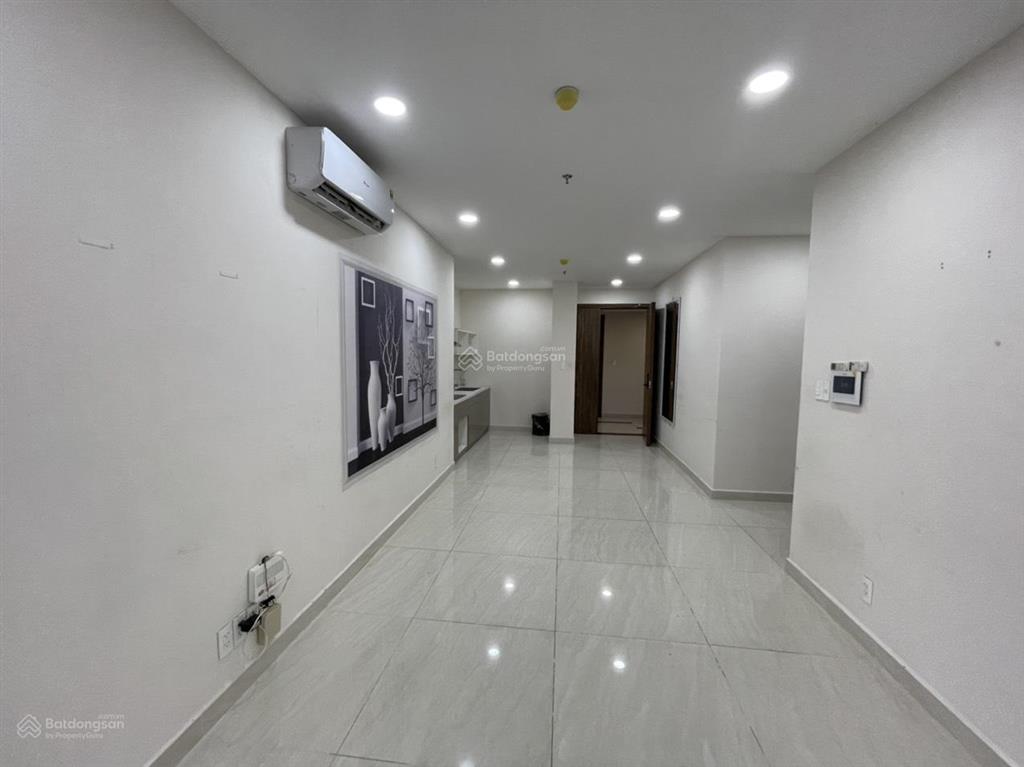 Cho thuê căn hộ park legend 2 phòng ngủ từ 16tr  xem 24/7 (giỏ hàng 5 căn). tel 0942 811 *** tony