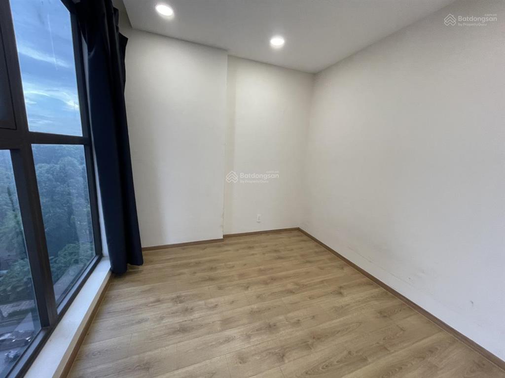 Cho thuê căn hộ park legend 2 phòng ngủ từ 16tr  xem 24/7 (giỏ hàng 5 căn). tel 0942 811 *** tony