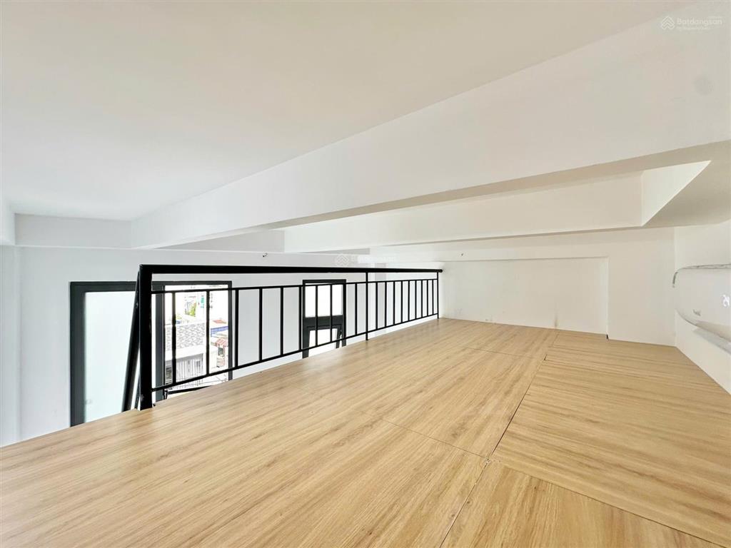 Phòng 20m23tr, gác lửng, máy lạnh, bếp, ban công/cửa sổ, mặt tiền đường ngay gần cv phần mềm q.12