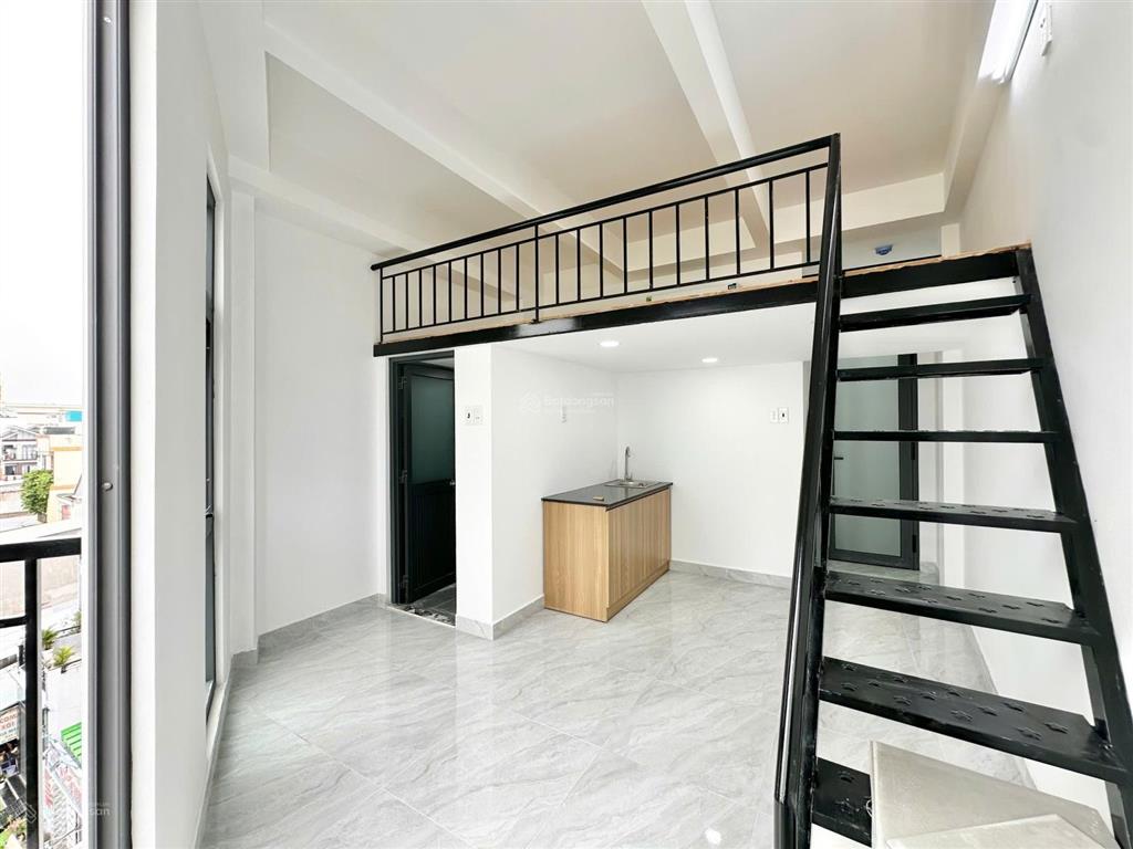 Phòng 20m23tr, gác lửng, máy lạnh, bếp, ban công/cửa sổ, mặt tiền đường ngay gần cv phần mềm q.12