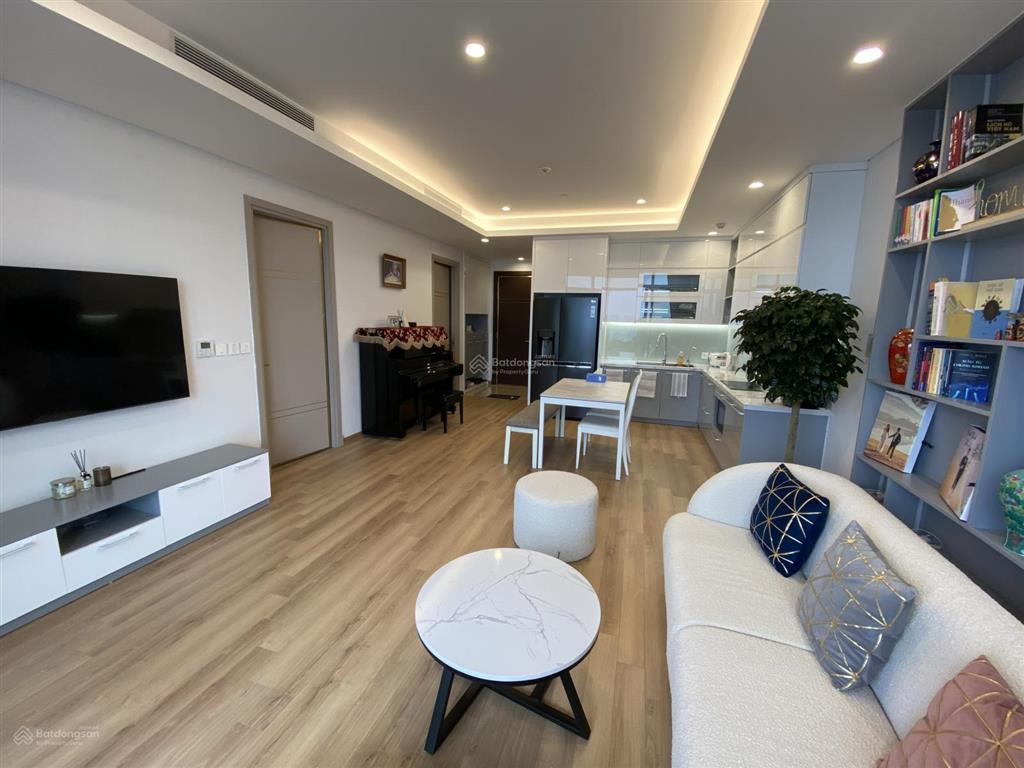 Cho thuê ch 2pn+1, 130m² giá 30 triệu/tháng tại hoàng thành tower, lê đại hành, hai bà trưng