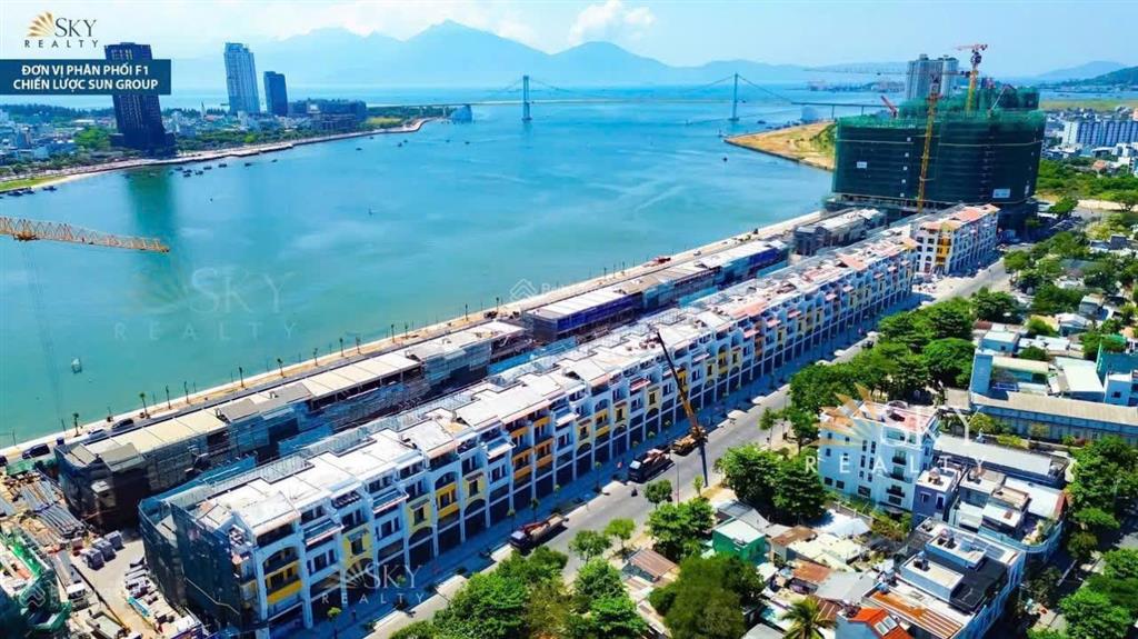 Căn góc shophouse 3 tầng, ngay bến du thuyền giá tốt nhất thị trường