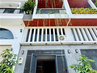 Nhà 6 tầng  đường 8m  thang máy  ngang 4.6m  gò vấp  chỉ 7 tỷ