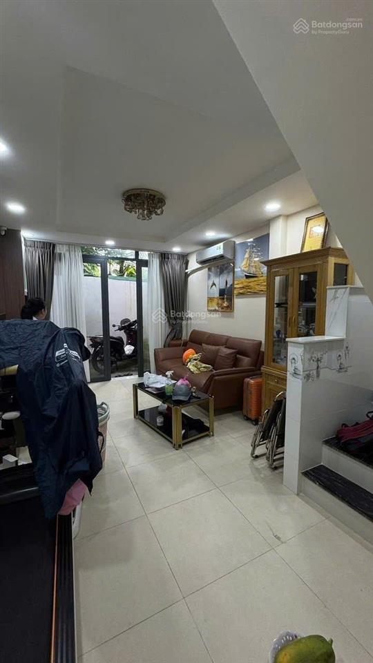 Kẹt tiền bán nhà nguyễn sơn tân phú gần 40m2  3pn còn mới  nhỉnh 4 tỷ.