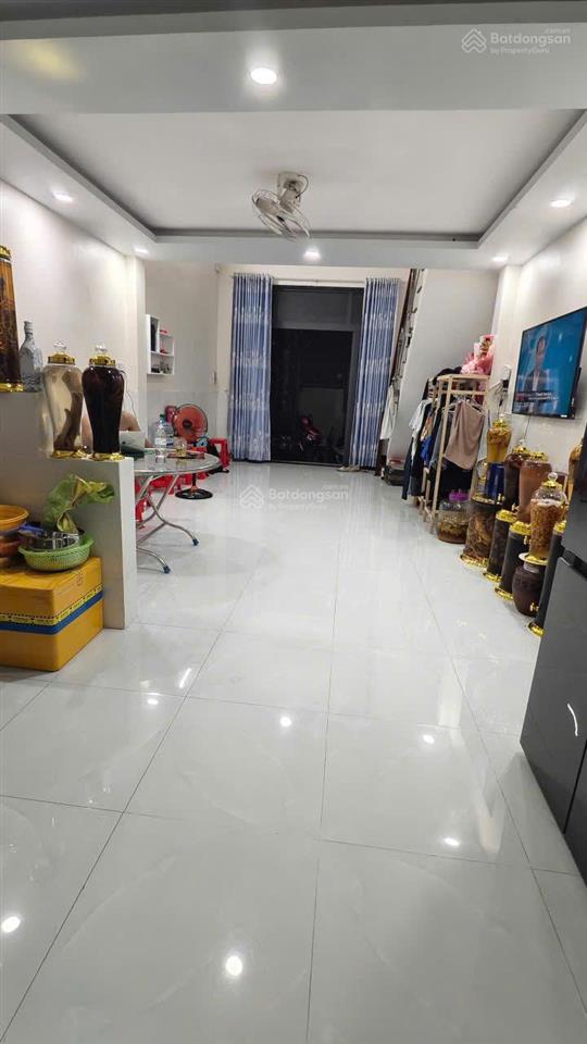 Bán nhà 46m2 hxh âu cơ phường 10 tân bình cạnh khu bàu cát giá 4,9 tỷ.