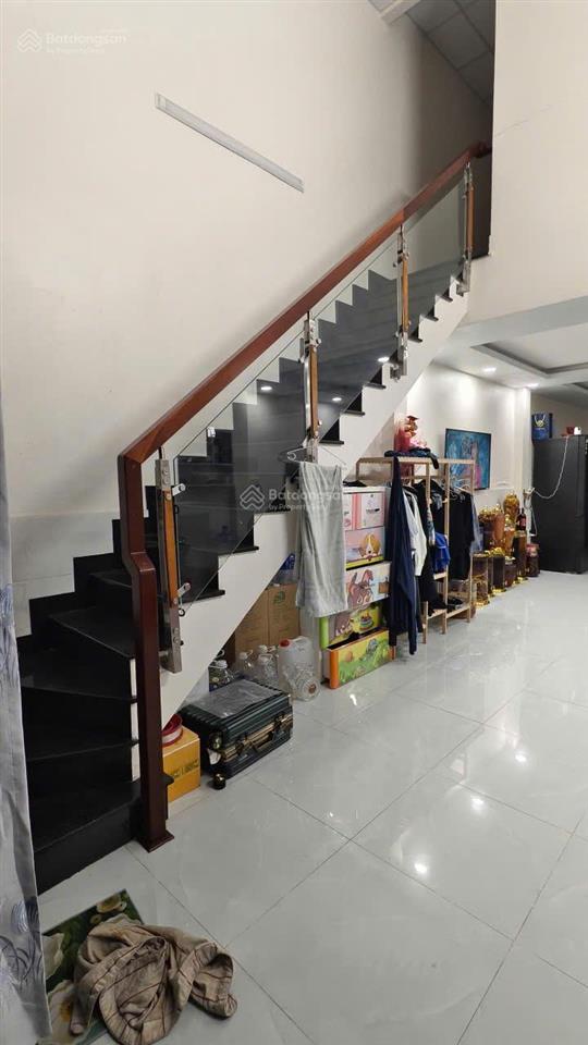 Bán nhà 46m2 hxh âu cơ phường 10 tân bình cạnh khu bàu cát giá 4,9 tỷ.