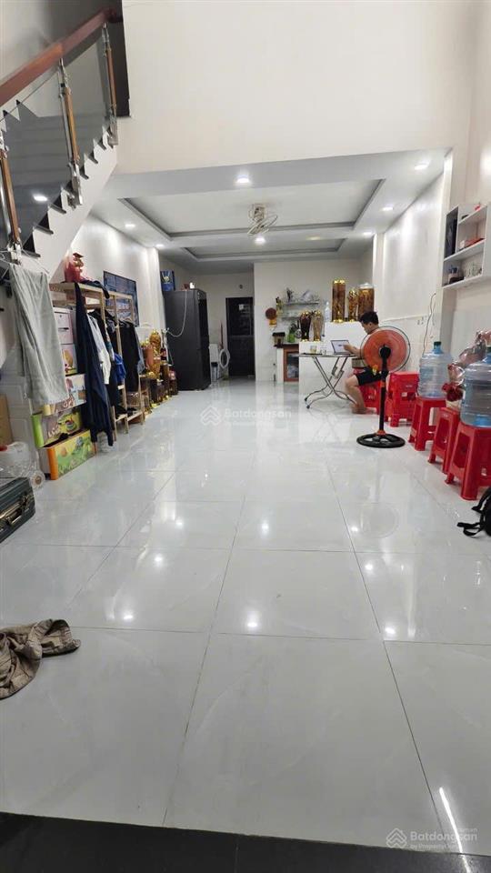 Bán nhà 46m2 hxh âu cơ phường 10 tân bình cạnh khu bàu cát giá 4,9 tỷ.