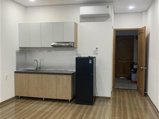 Cho thuê phòng, có ban công 3.5tr gần ngã tư thủ đức khu cnc đh fpt hutech spkt tài chính