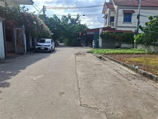 Bán đất văn giang hưng yên. trục chính kinh doanh ô tô tránh thoải mái, mà giá chỉ nhỉnh 2tỷ
