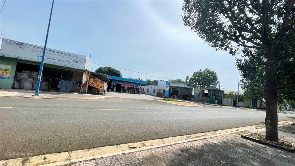 Mặt tiền đường tỉnh lộ 52  kinh duanh buôn bán  long tân  xã đất đỏ  tphcm mặt tiền đường rộng