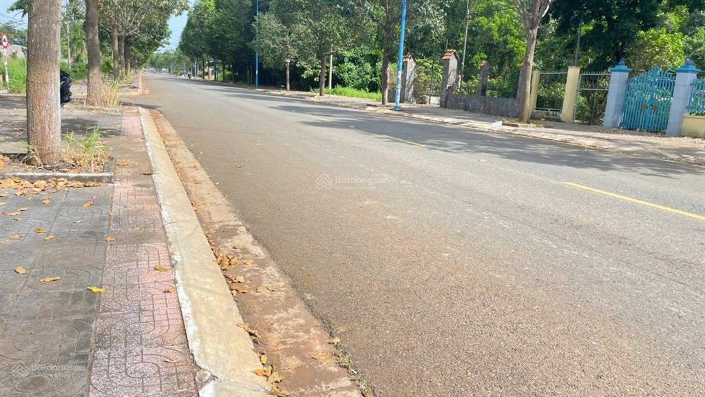 Mặt tiền đường tỉnh lộ 52  kinh duanh buôn bán  long tân  xã đất đỏ  tphcm mặt tiền đường rộng