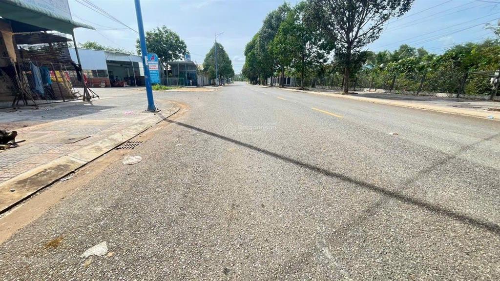 Mặt tiền đường tỉnh lộ 52  kinh duanh buôn bán  long tân  xã đất đỏ  tphcm mặt tiền đường rộng