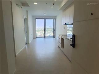 Bán căn 2pn 2wc dt lớn 84m2 view lm81, nhà vuông vức cực đẹp