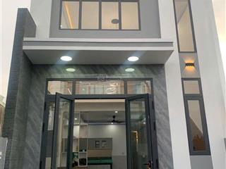 Nhà ấp 5 an viễn, dt 125m2 full thổ cư, gần trường, chợ, sân xe 7c, đường 5m ngân hàng hỗ trợ 60%