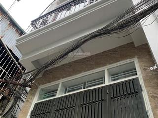 Dân xây đẹp 4t 35 m2ngõ thông, gần ô tô tránh, đầu tư, cho thuê tốt ngô thì nhậm7.95 tỷ tl mạnh