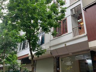 Kinh doanh/cho thuê/văn phòng vị trí đỉnh 5 tầng 70 mmặt phố đấu giá kiến hưngtặng nội thất21 tỉ