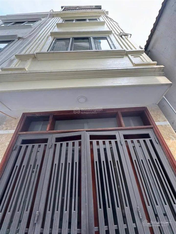 Chính chủ bán nhà 30 m 5 tầng gần mặt phố trần phú,đi bộ 20 m ra ô tô ởcho thuê tốt 6.95 tỉ