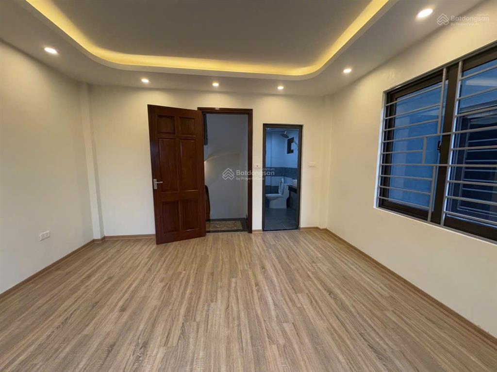 Chính chủ bán nhà mới 5 tầng 31 m tặng nội thất gần đường mậu lươngngõ thôngcho thuê tốt6 tỉ