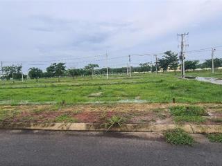 Em có một cặp liền kề ở 5f amara gần lối thoát hiểm 4m giá ngộp rẻ hơn 200 triệu