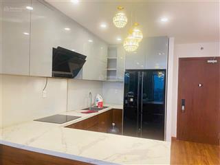 Mua nhà phố nên cần bán căn hộ mone gia định dt 70m2, 2pn 2wc, căn góc, có sh. giá 4.2 tỷ tl