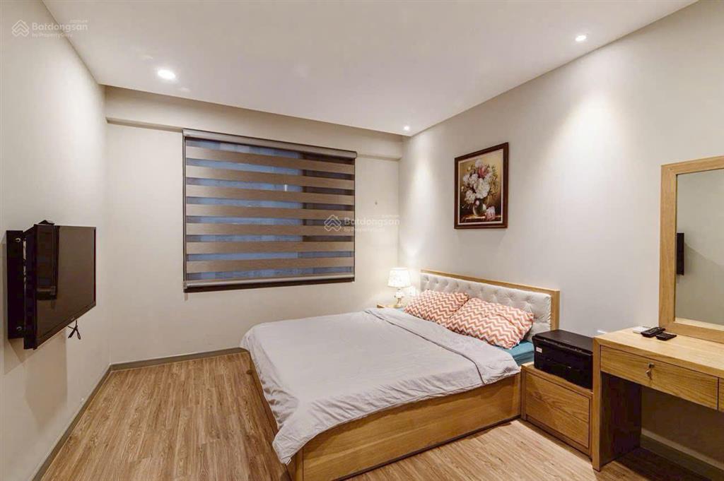 Bán căn hộ chung cư screc tower 90m2, căn góc 3pn, 2wc, có sh chính chủ. giá bán 6.5 tỷ còn tl