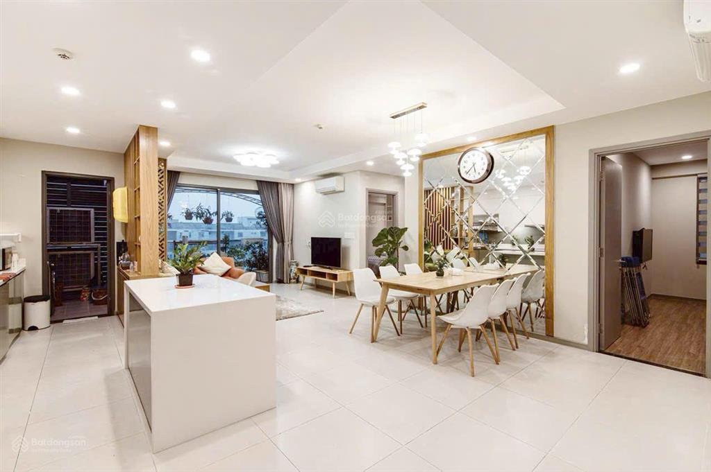 Bán căn hộ chung cư screc tower 90m2, căn góc 3pn, 2wc, có sh chính chủ. giá bán 6.5 tỷ còn tl