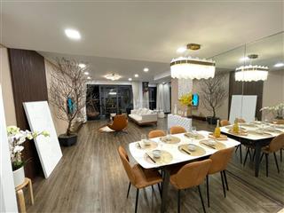 Tôi cần cho thuê căn góc 3 ngủ 130m, tầng 11, nhà thoáng mát, ở rất thích, có slot tại times tower