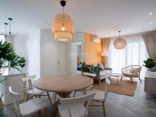 Cho thuê căn hộ mone, q7. căn góc 3pn đập thành 2pn lớn. full nội thất đẹp giá 15tr/tháng