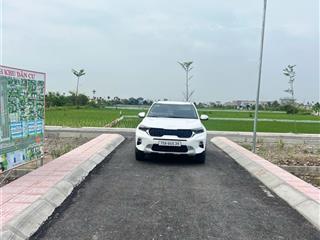 Đất nằm ngay ủy ban xã bát trang(an trường) cách mặt đường 301 chợ, trường học 400m. n 0345 693 ***
