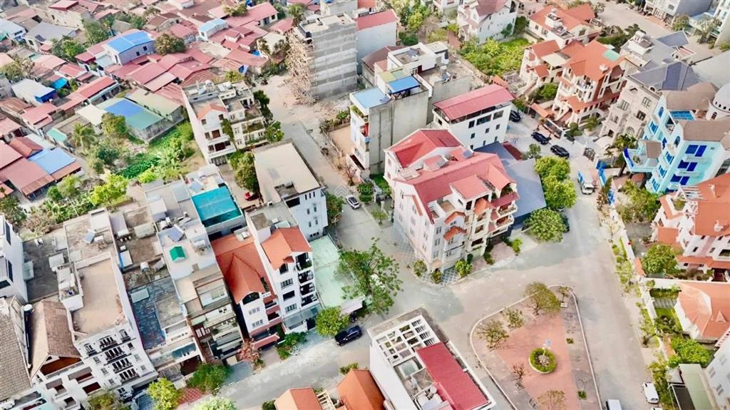 375m2 đất lô 6b lê hồng phong  cách phượng chi 100m  giá chỉ 95tr/m2