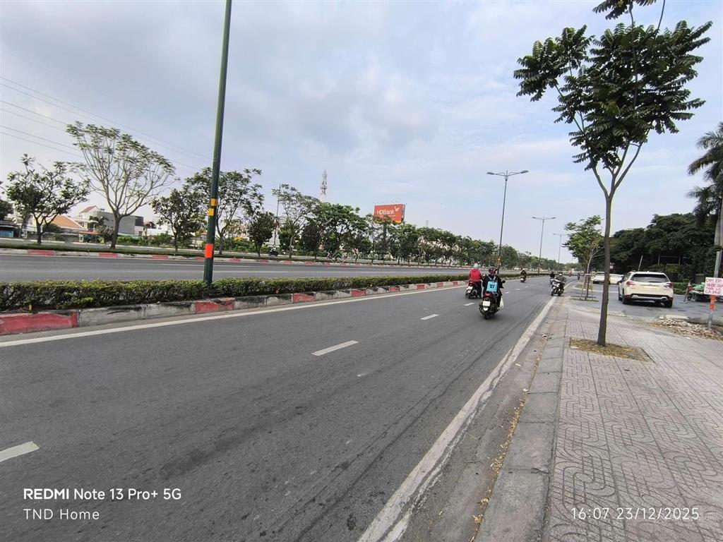 Cho thuê siêu góc 2mt tại phạm văn đồng, 130 triệu, 1000m2, thủ đức, hcm