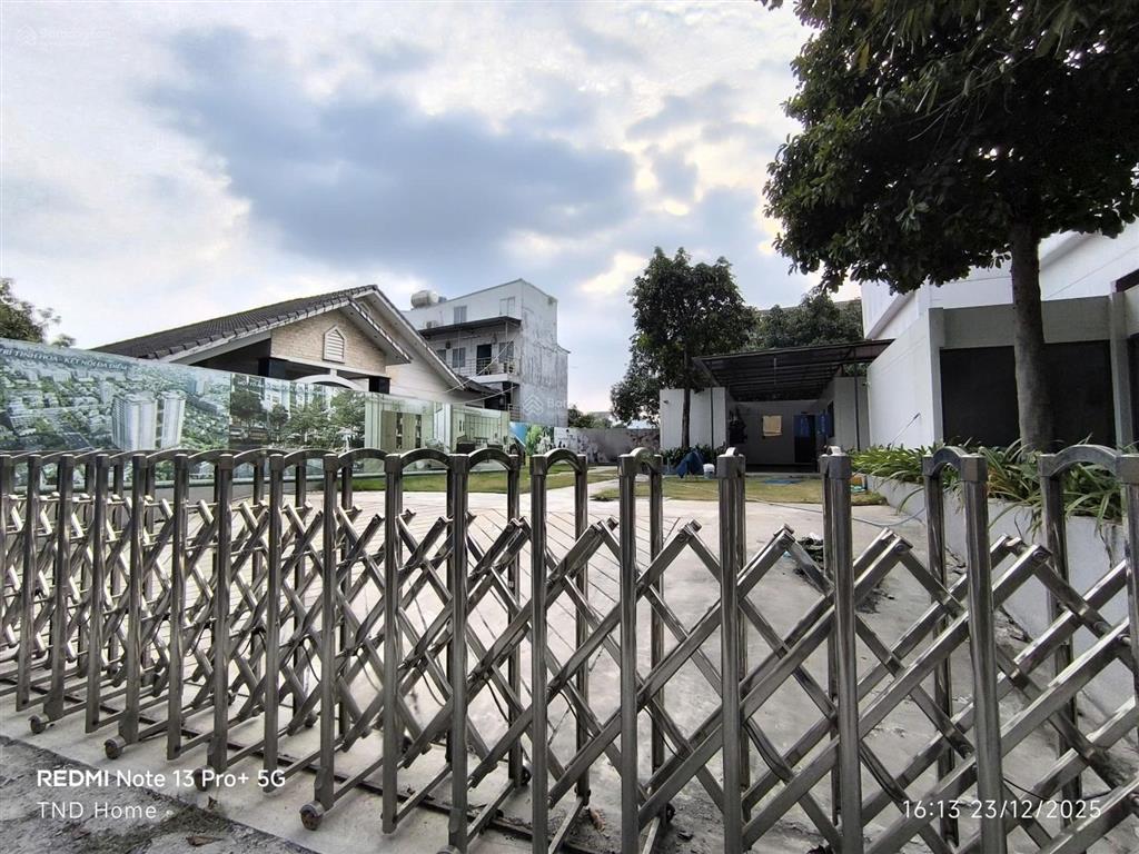 Cho thuê siêu góc 2mt tại phạm văn đồng, 130 triệu, 1000m2, thủ đức, hcm